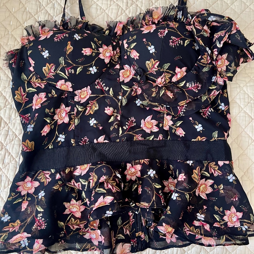 JOA Peplun floral top XS New with tag